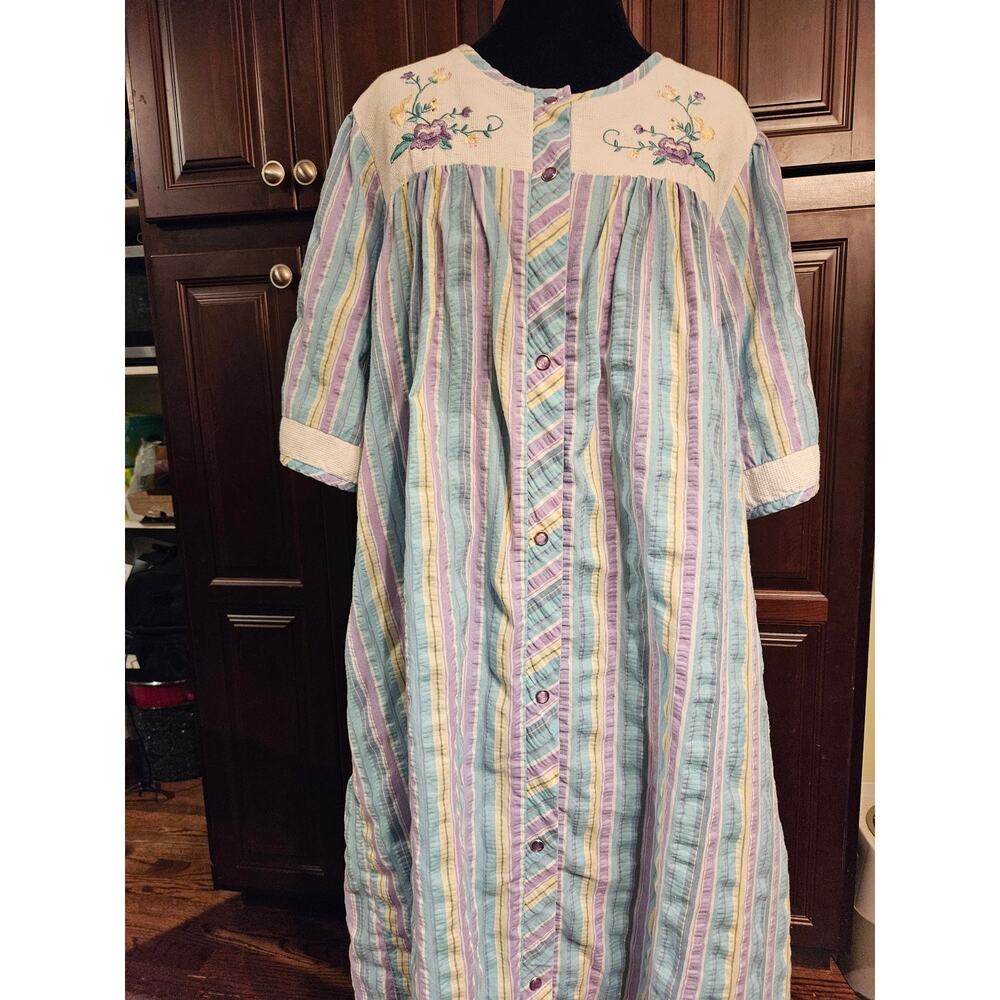 Vtg Coffee Time Robe L Blue Pink Striped Embroidered Snap Duster Housecoat